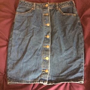 High waisted 70s style skirt